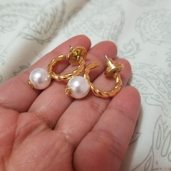 Tory Burch earrings - Picture 2 of 4